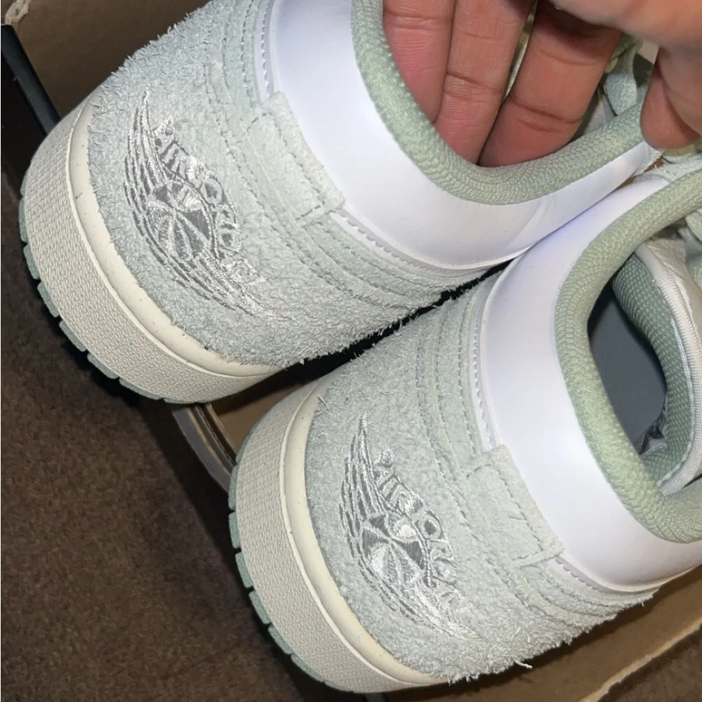 Jordan top white